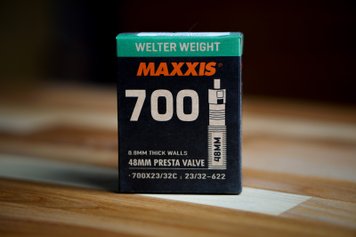 Камера Maxxis Welter Weight 700x23/32C FV L:48мм фото