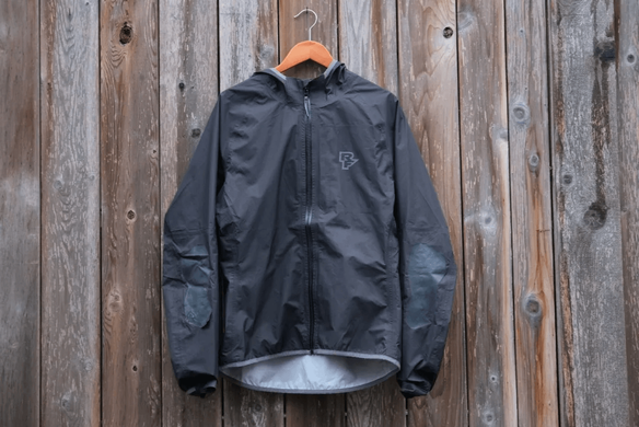 Велокуртка мембранна RaceFace Conspiracy Jacket Black M фото