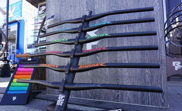 Руль Race Face TURBINE R, 35х800mm, rise 20 mm, red фото