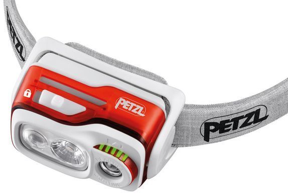 Налобний ліхтар PETZL SWIFT RL (900 lm) orange