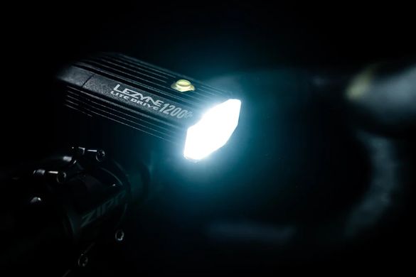 Переднє світло Lezyne LITE DRIVE 1200+ FRONT Чорний матовий (2024) фото